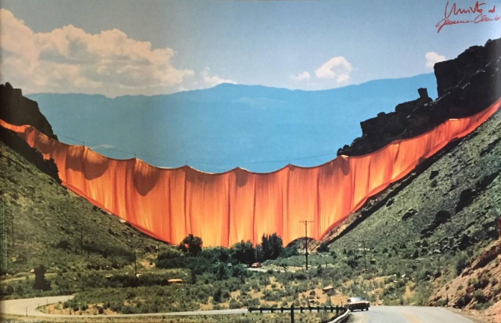 Christo-s-Valley-Curtain-1.jpg